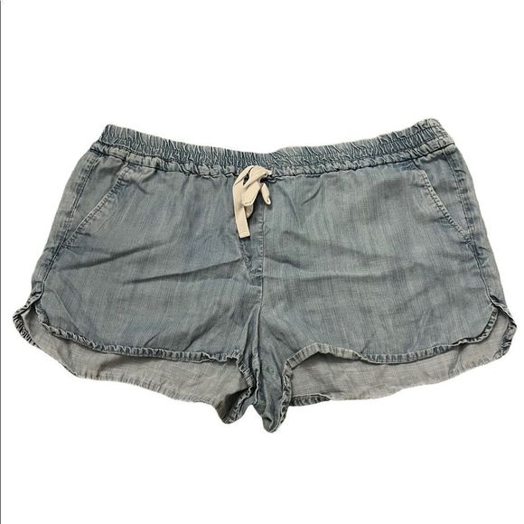 LOFT Pants - Loft Outlet light chambray shorts